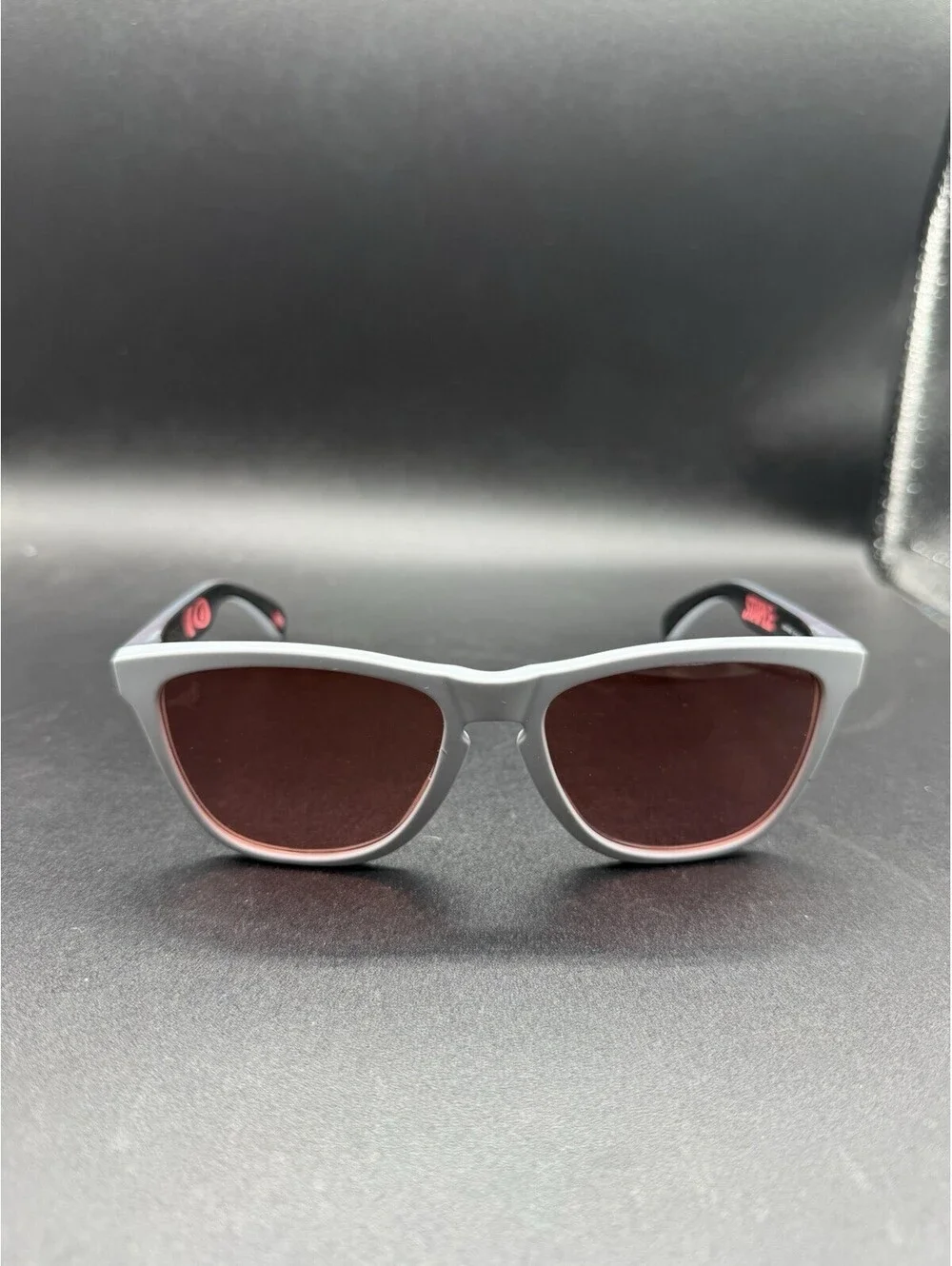 Oakley Frogskin Staple Matte Fog/Prizm Dark Golf Lenses  OO9013-K655